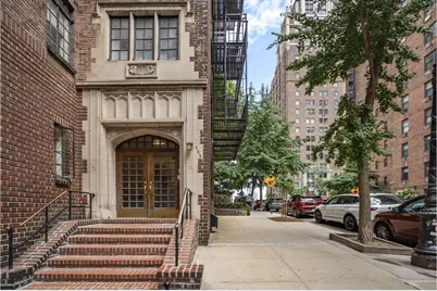333 E 41st Street #4E, New York City, NY 10017 - Photo 9