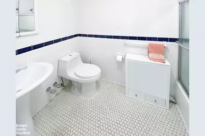 220 W 111th Street #2D, New York City, NY 10026 - Photo 5