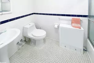 220 W 111th St, New York City, NY 10026 - Photo 5