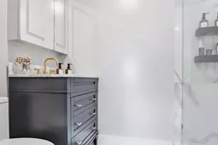 233 Ocean Pkwy, Brooklyn, NY 11218 - Photo 9