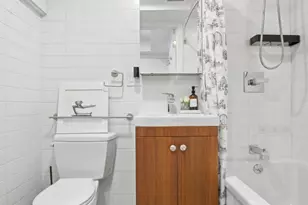 233 Ocean Pkwy, New York City, NY 11218 - Photo 11