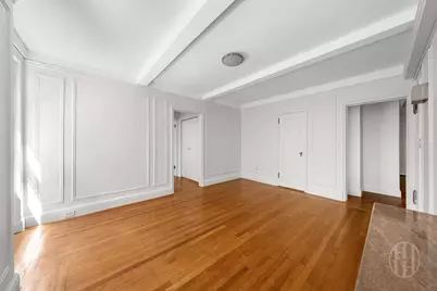 325 W 45th Street #401, New York City, NY 10036 - Photo 9
