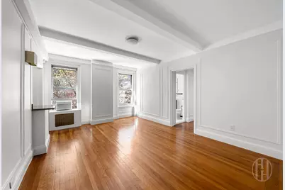 325 W 45th Street #401, New York City, NY 10036 - Photo 5