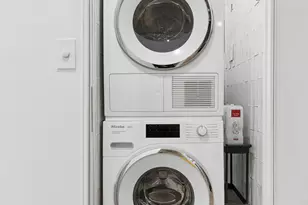 248 E 7th St, New York, NY 10009 - Photo 9