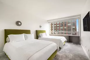 190 E 72nd St, New York City, NY 10021 - Photo 9