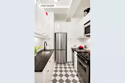 23 W 73rd Street #706A, New York, NY 10023 - Photo 3
