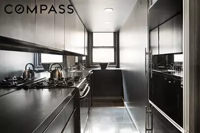 4 E 70th Street #6C, New York City, NY 10021 - Photo 3