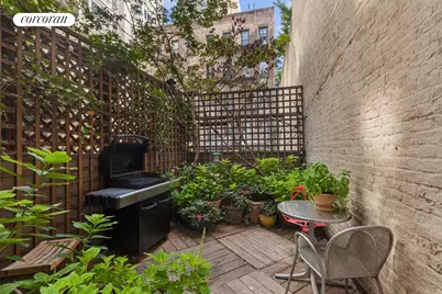 207 E 31st Street, New York, NY 10016 - Photo 13