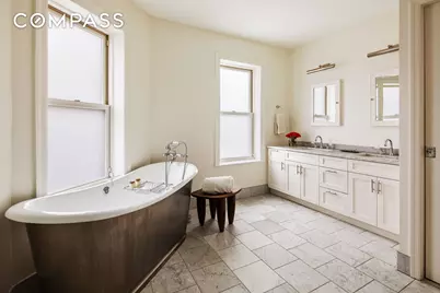 27 7th Avenue, New York City, NY 11217 - Photo 15