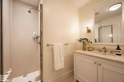 208 E 62nd Street, New York City, NY 10065 - Photo 31