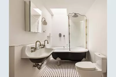 362 W 19th Street, New York City, NY 10011 - Photo 13