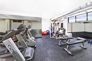 220 E 73rd St, New York City, NY 10021 - Photo 11
