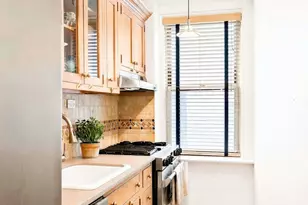 220 E 73rd St, New York City, NY 10021 - Photo 9