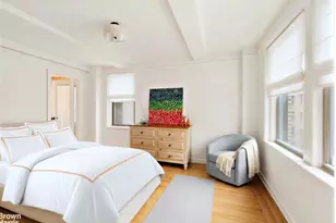 220 E 73rd St, New York City, NY 10021 - Photo 5
