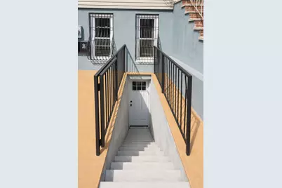 1581 Bergen Street, New York City, NY 11213 - Photo 19