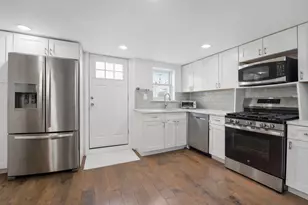 1581 Bergen St, New York City, NY 11213 - Photo 5