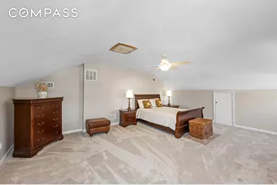 15 Hickory Circle, New York City, NY 10312 - Photo 27