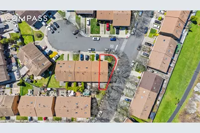 15 Hickory Circle, New York, NY 10312 - Photo 35