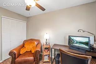 15 Hickory Cir, New York, NY 10312 - Photo 17