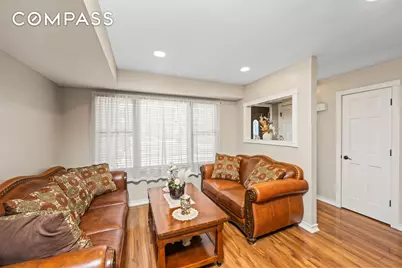 15 Hickory Circle, New York, NY 10312 - Photo 7