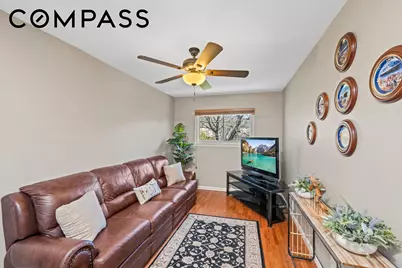 15 Hickory Circle, New York City, NY 10312 - Photo 19