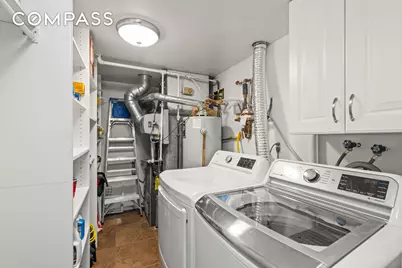 15 Hickory Circle, New York, NY 10312 - Photo 11