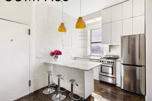 327 W 11th St, New York City, NY 10014 - Photo 3