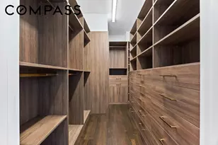 217 W 57th St, New York City, NY 10019 - Photo 11