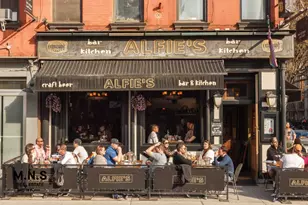 306 W 48th St, New York City, NY 10036 - Photo 17