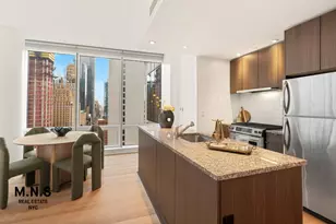 306 W 48th St, New York City, NY 10036 - Photo 5