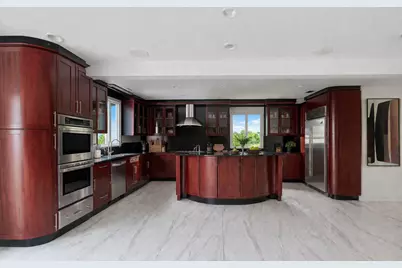 8535 Midland Parkway, New York City, NY 11432 - Photo 7