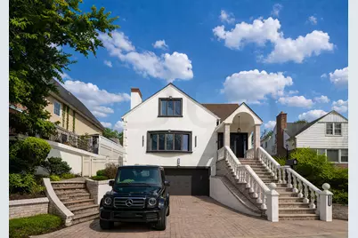 8535 Midland Parkway, Jamaica, NY 11432 - Photo 17