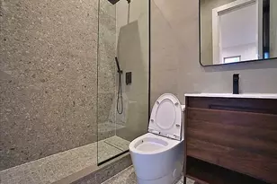 989 Halsey St, New York City, NY 11207 - Photo 15