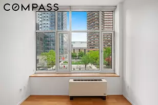 635 W 42nd St, New York City, NY 10036 - Photo 3