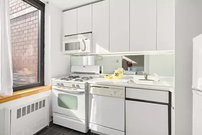 250 W 89th Street #3N, New York, NY 10024 - Photo 3