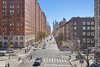 410 W 23rd Street #2E, New York, NY 10011 - Photo 11