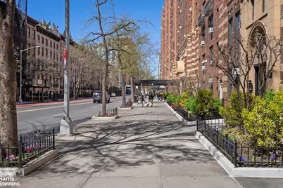 410 W 23rd Street #2E, New York, NY 10011 - Photo 9