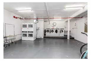 512 Kappock St, New York City, NY 10463 - Photo 11