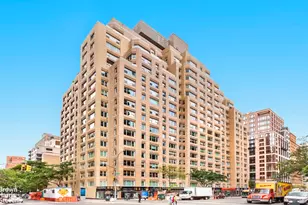 201 E 79th St, New York City, NY 10075 - Photo 17