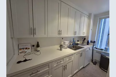 40 Central Park S #8H, New York City, NY 10019 - Photo 5
