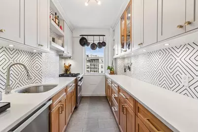 180 Cabrini Boulevard #8384, New York City, NY 10033 - Photo 9