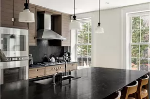 395 Bleecker St, New York City, NY 10014 - Photo 3
