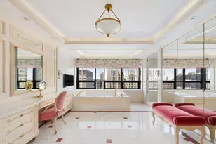 15 W 53rd St, New York City, NY 10019 - Photo 11