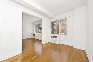 211 E 51st St, New York, NY 10022 - Photo 3