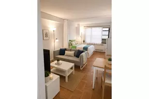 135 E 54th St, New York City, NY 10022 - Photo 7