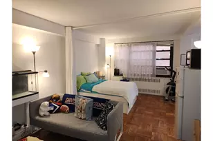 135 E 54th St, New York, NY 10022 - Photo 1