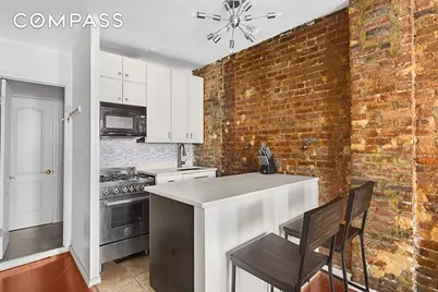 426 W 46th Street #1A, New York, NY 10036 - Photo 3