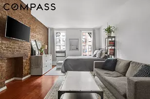 426 W 46th St, New York City, NY 10036 - Photo 1
