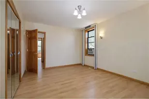 2425 Haring St, New York City, NY 11235 - Photo 17