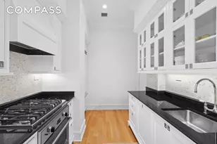 1 Central Park S, New York, NY 10019 - Photo 27